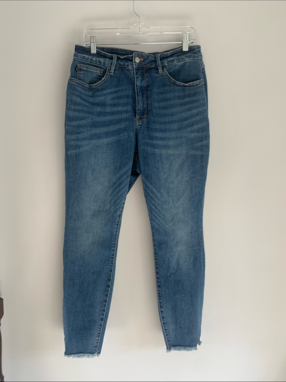 JUDY BLUE Classic Blue Skinny Jeans with Raw Hem